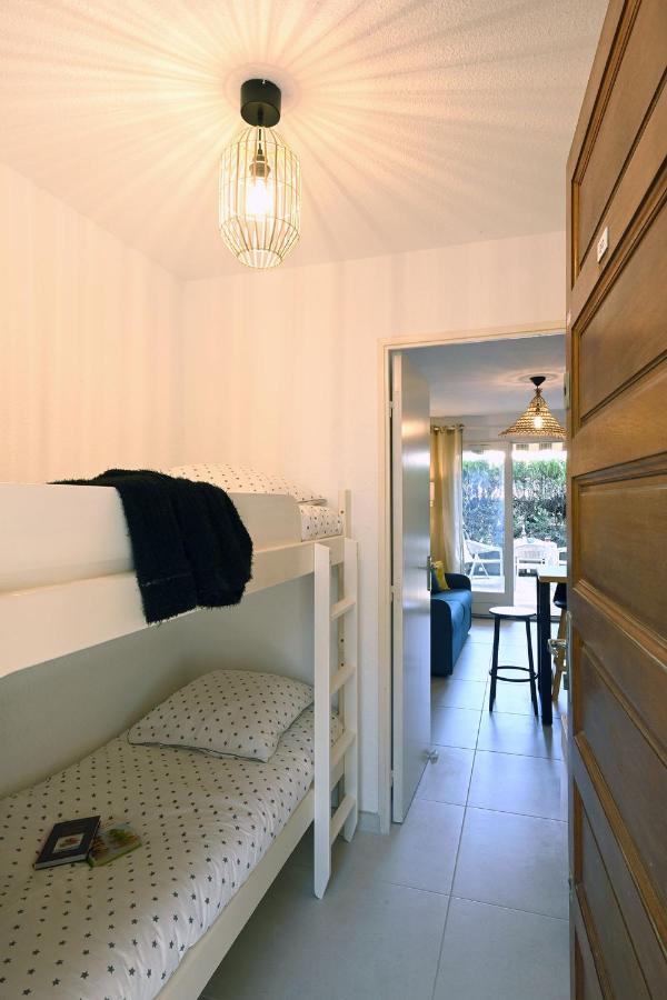 Agréable studio 2/4 pers au calme avec rez-de-jardin Bandol Extérieur photo