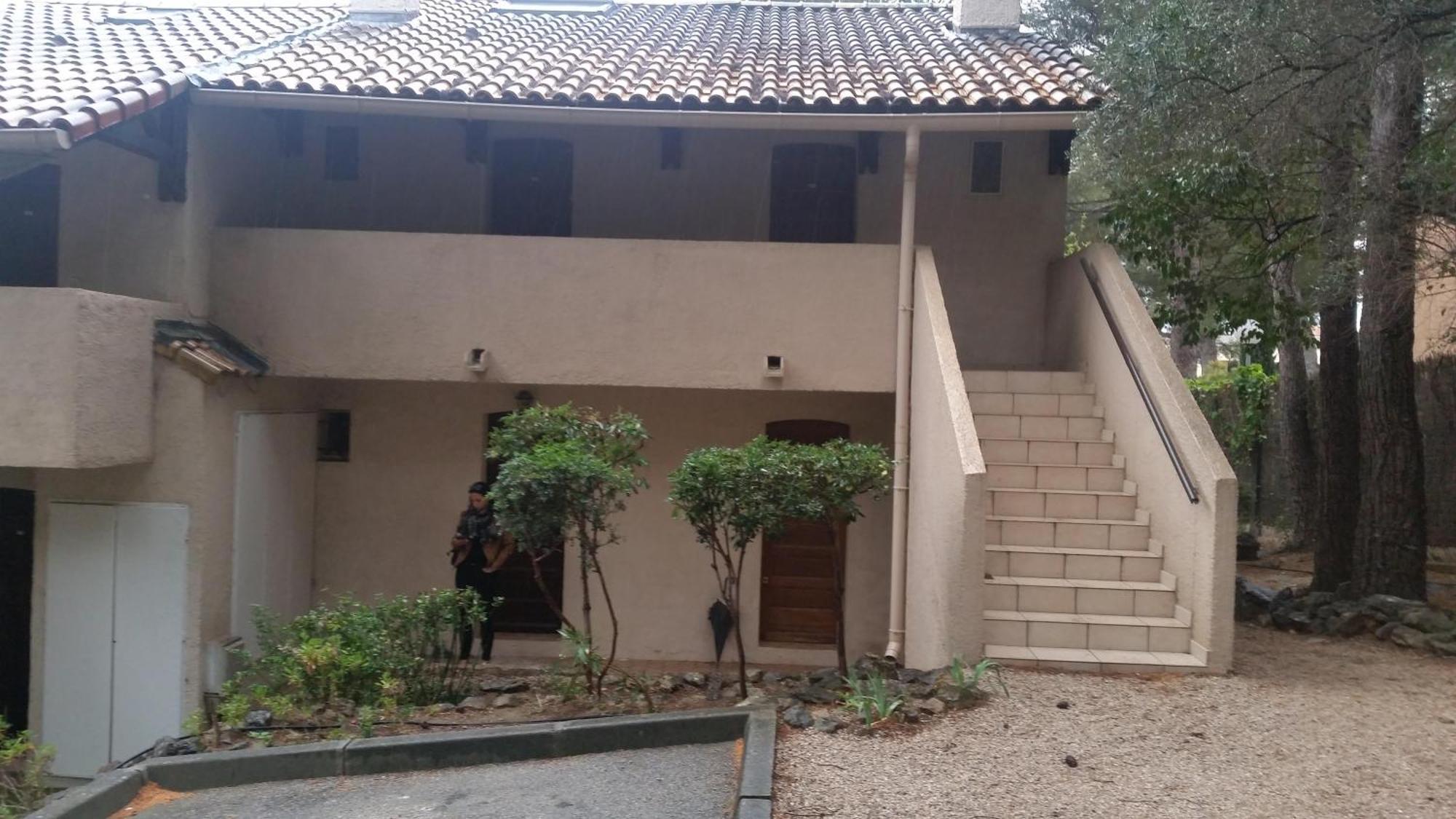 Agréable studio 2/4 pers au calme avec rez-de-jardin Bandol Extérieur photo
